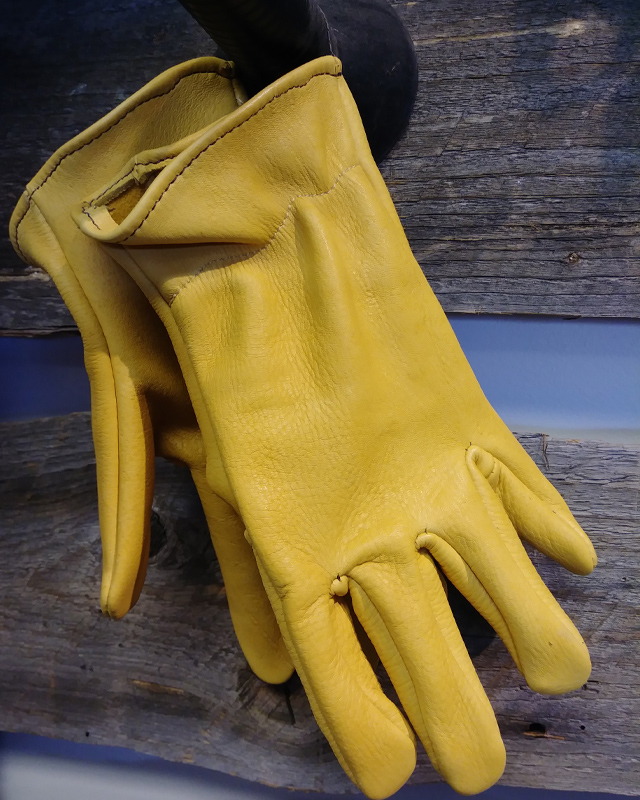 Elk hide soft gloves • James Built Saddlery